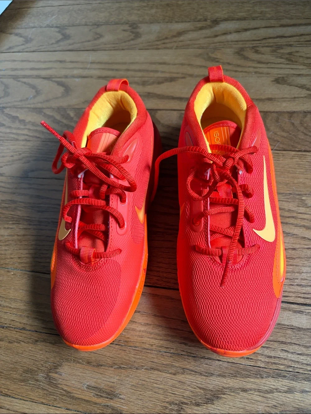Nike Big Kids 4.5 Orange Mesh Isofly Sneakers